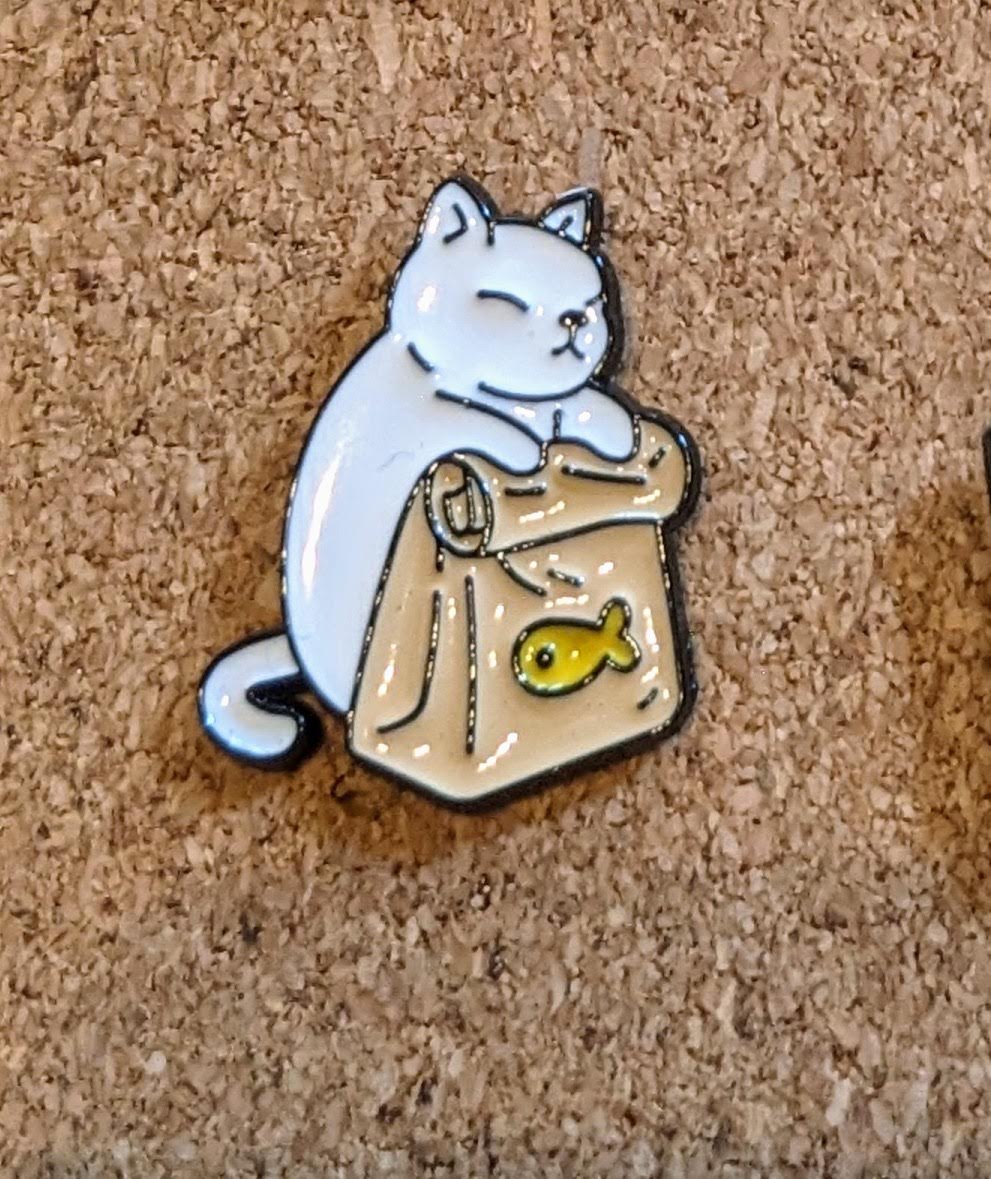 Kitty Doggy Bag Pin
